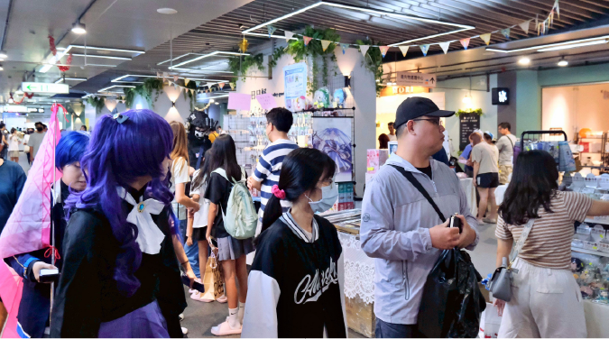 墨凡商場逛市集的Coser群像